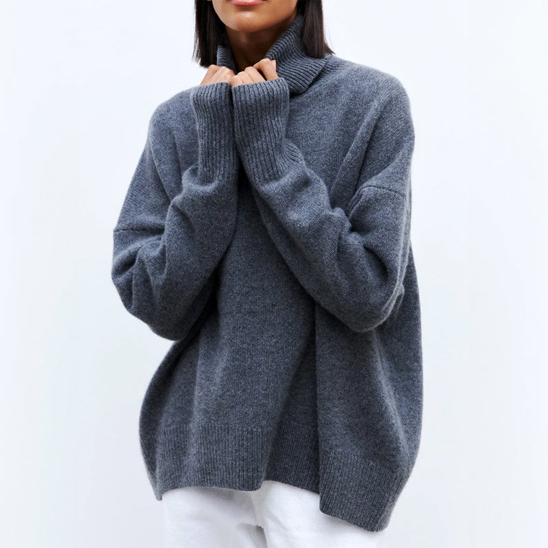 Ella Minimalistic Turtleneck Sweater