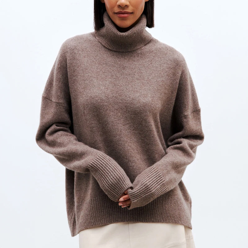 Ella Minimalistic Turtleneck Sweater